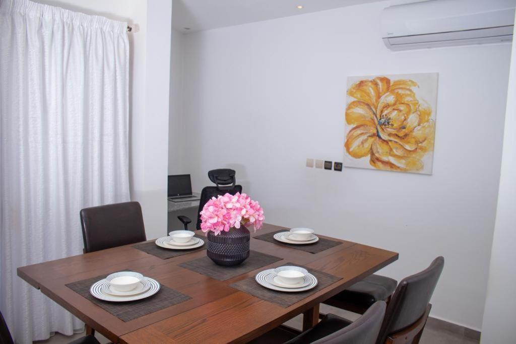 Luxury Suites Chester One ダカール エクステリア 写真