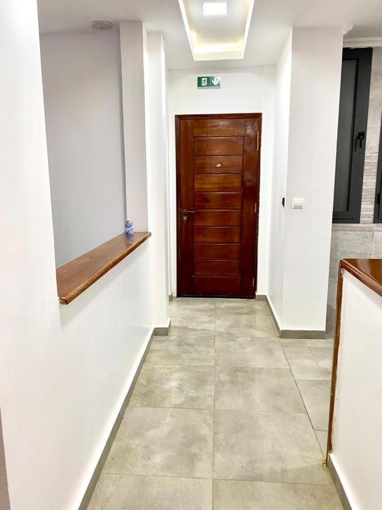 Luxury Suites Chester One ダカール エクステリア 写真