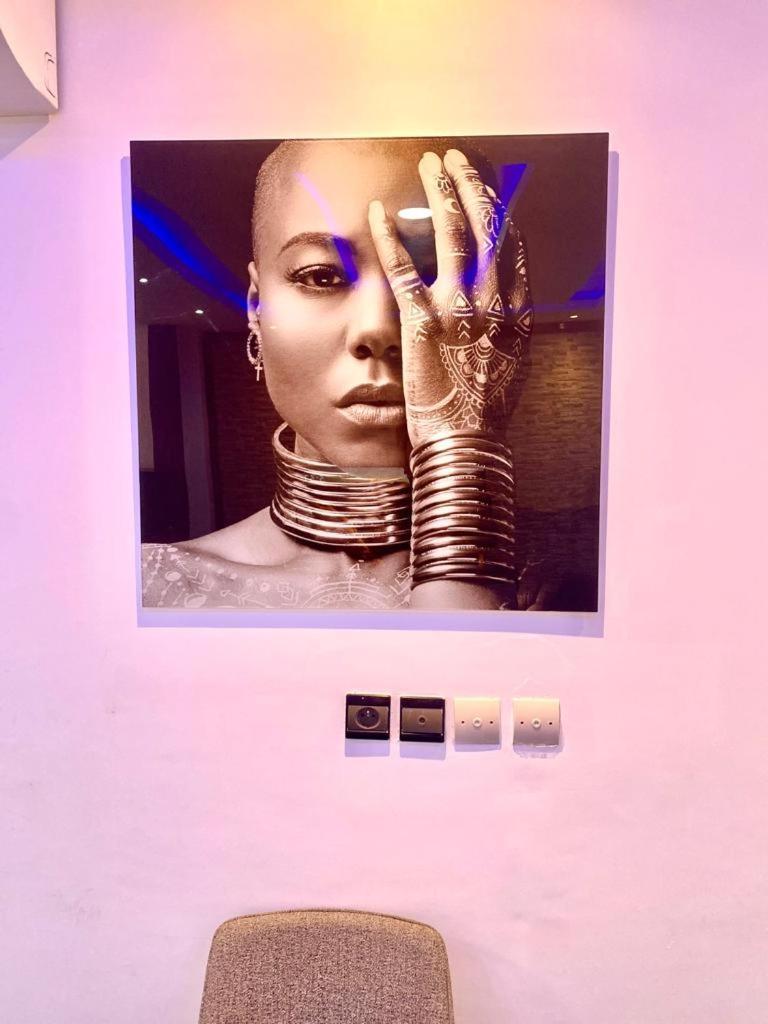 Luxury Suites Chester One ダカール エクステリア 写真