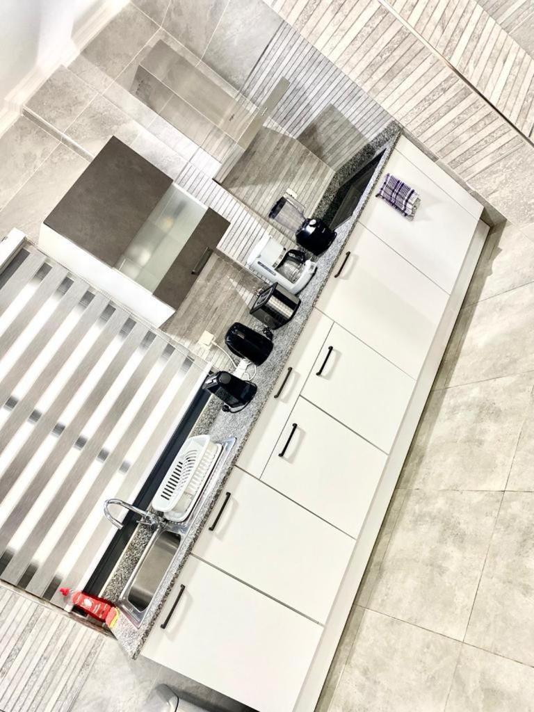 Luxury Suites Chester One ダカール エクステリア 写真