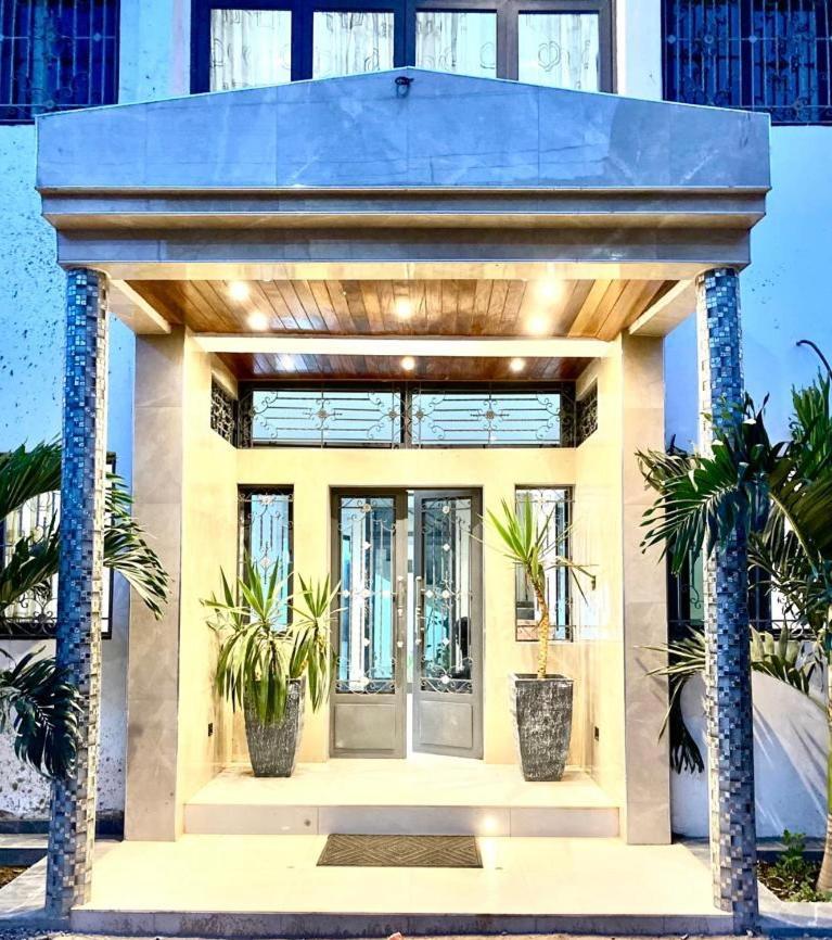 Luxury Suites Chester One ダカール エクステリア 写真